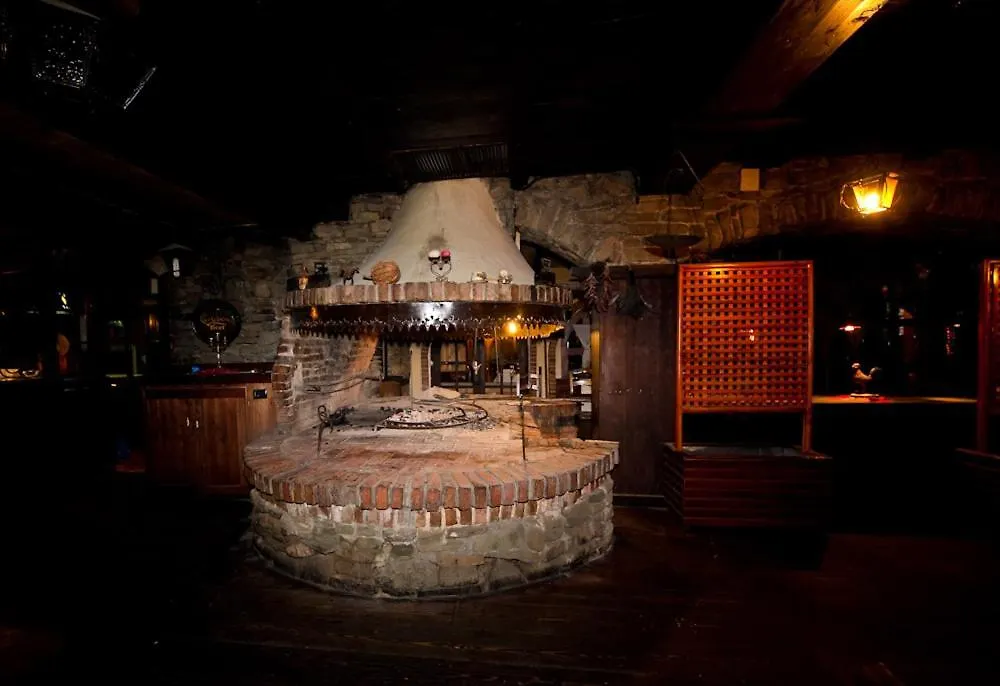 Hotel Restaurant Bujtina E Gjelit-1